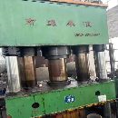 南通皋液2000吨，台面1.6米2.5米，移动台，中间顶出，.