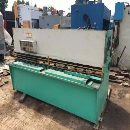 []出售一台4x2500数显液压摆式剪板机